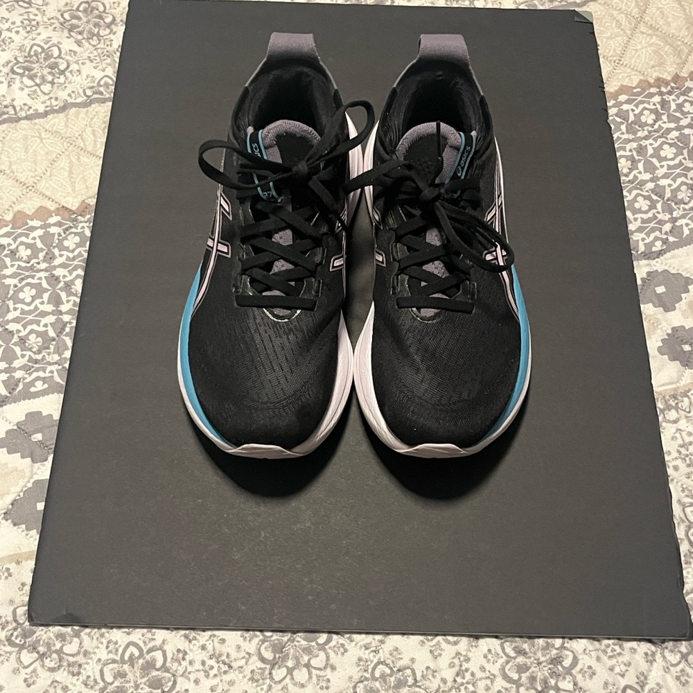 ASICS Women’s Gel Nimbus 27
